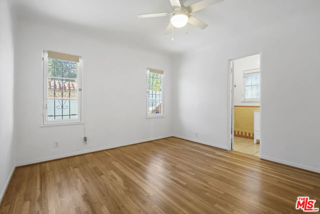 1143 S Rimpau Boulevard, Los Angeles CA: https://media.crmls.org/mediaz/54f4dc16-4029-42f9-8fc4-b7f90fff1aca.jpg