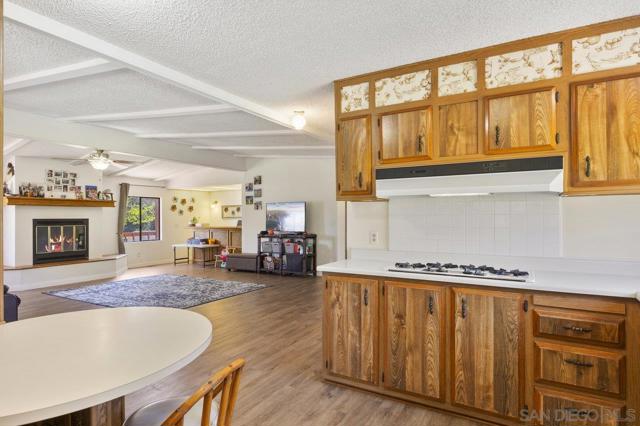3232 N Twin Oaks Valley Rd, San Marcos CA: https://media.crmls.org/mediaz/54f64671-c609-4547-a43b-bbb49f148a37.jpg