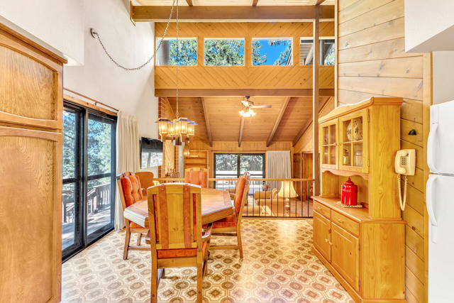 25461 Shadow Oaks, Idyllwild CA: https://media.crmls.org/mediaz/54f854ba-a130-4e93-82a3-5cdbd46e93e1.jpg