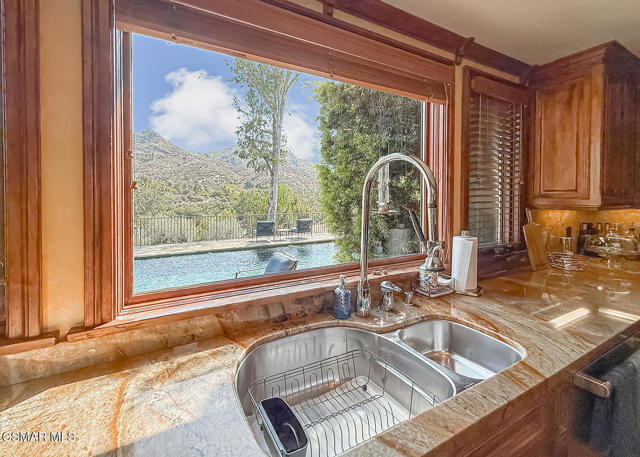 31145 Lobo Vista Road, Agoura Hills CA: https://media.crmls.org/mediaz/54f953ec-826b-4d31-bc76-2ab7e89fb30f.jpg