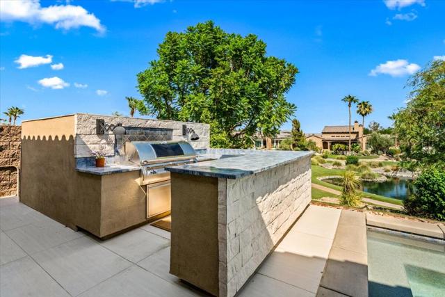 57870 Stone Creek W Trail, La Quinta CA: https://media.crmls.org/mediaz/54fa062d-21a9-4106-905f-052343fe2249.jpg