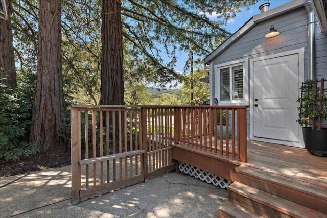 789 Canada Road, Woodside CA: https://media.crmls.org/mediaz/54fa40e1-5304-47f7-a81a-66d0e9d3b491.jpg