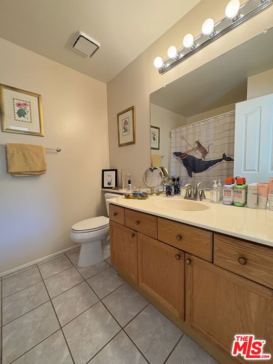 1202 Lost Point Lane, Oxnard CA: https://media.crmls.org/mediaz/54fb4fa7-5678-468e-97e1-85a0f0dd7f0c.jpg