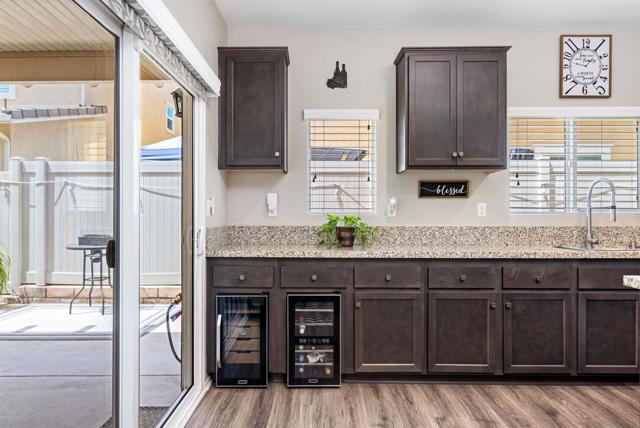 216 Oberlander Way, Fallbrook CA: https://media.crmls.org/mediaz/54fc0274-4911-4af9-af9e-bc8c275a3891.jpg
