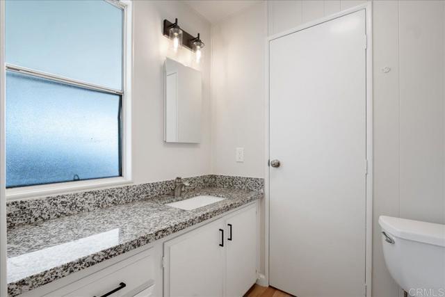 650 S Rancho Santa Fe Road, San Marcos CA: https://media.crmls.org/mediaz/54fd89fe-255e-4185-9d0d-7b8ed845c0a8.jpg