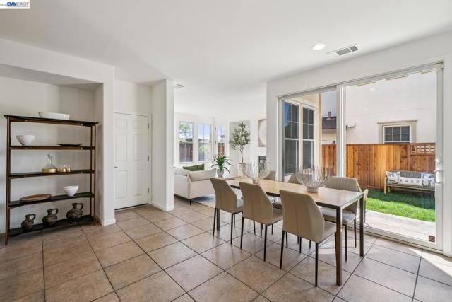 220 Hollister Avenue, Alameda CA: https://media.crmls.org/mediaz/54fdce56-1fd0-4acb-9c2a-596ca07a9f0e.jpg