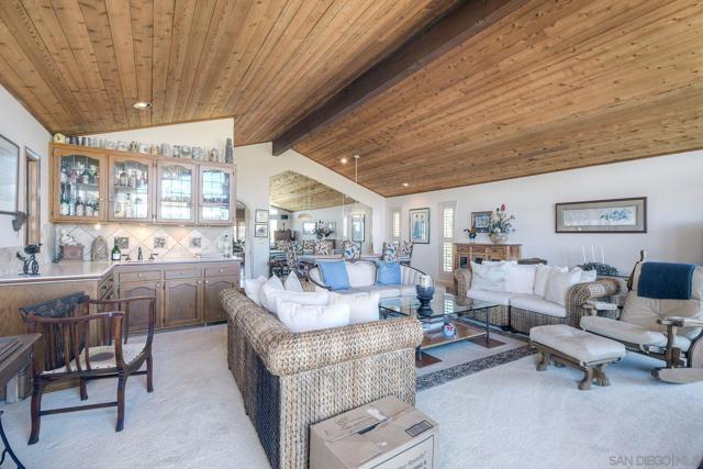 2848 Sunset Hills, Escondido CA: https://media.crmls.org/mediaz/54ff4929-3910-4037-b994-4eab03d16b57.jpg