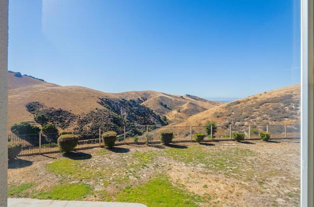27606 Prestancia Circle, Salinas CA: https://media.crmls.org/mediaz/54ff4ce6-ae7e-4c20-bb80-d8331fe389cb.jpg