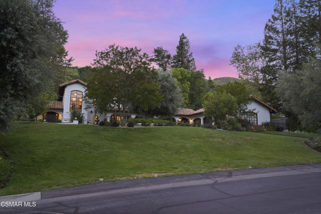 29270 Wagon Road, Agoura Hills CA: https://media.crmls.org/mediaz/54ffe402-92e1-48fb-9e9a-cf035e07f04f.jpg