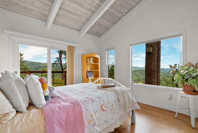 480 Quail Ridge Road, Scotts Valley CA: https://media.crmls.org/mediaz/55020d20-4cef-4e46-996c-95012411b24c.jpg