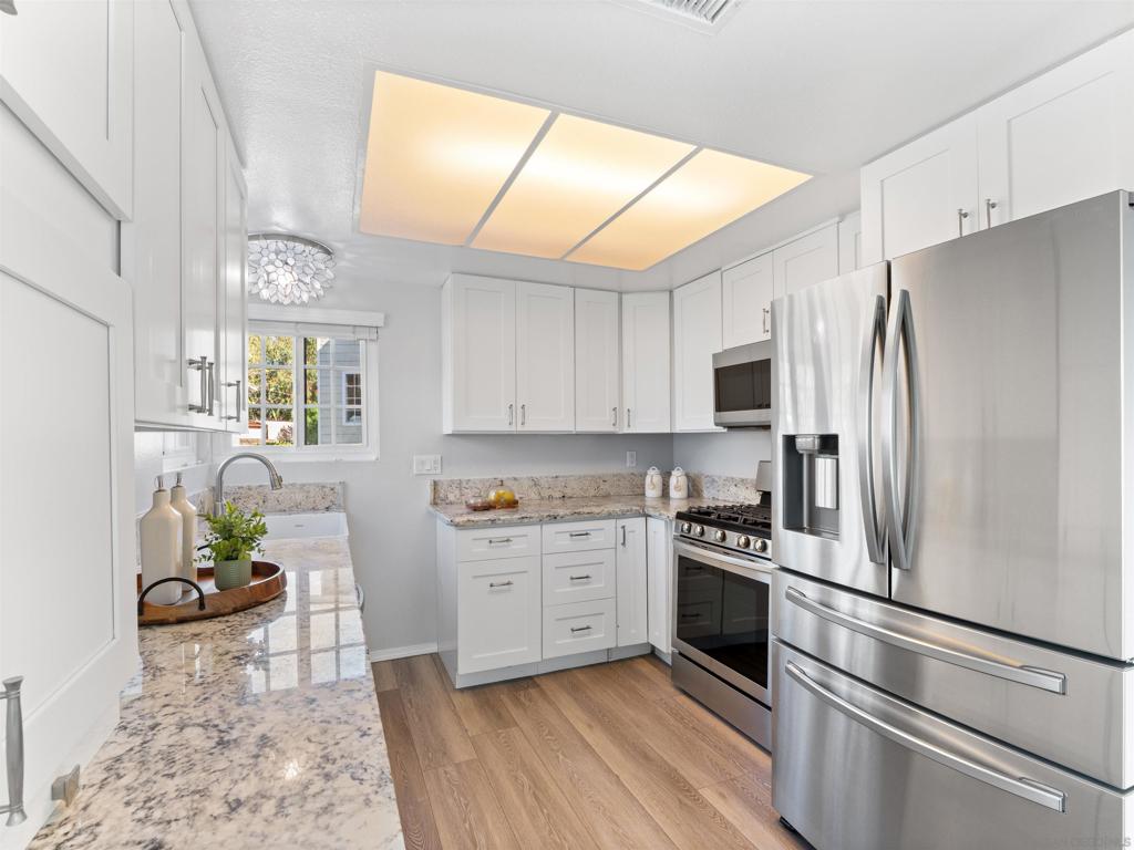 2835 Hillsboro Ct - photo 4