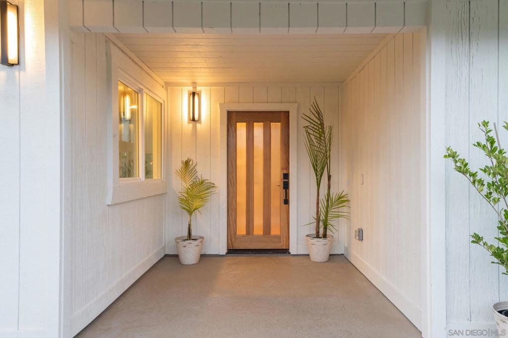 1551 Burgundy Rd - photo 3