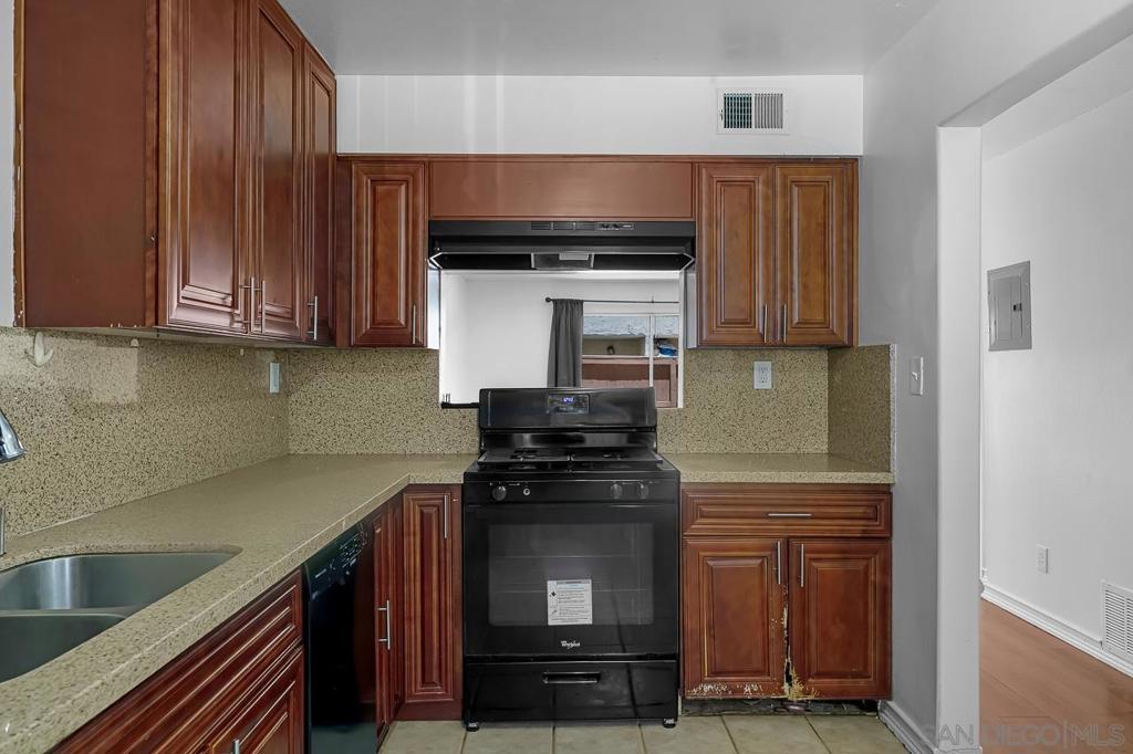 6787 Alvarado Rd - photo 12