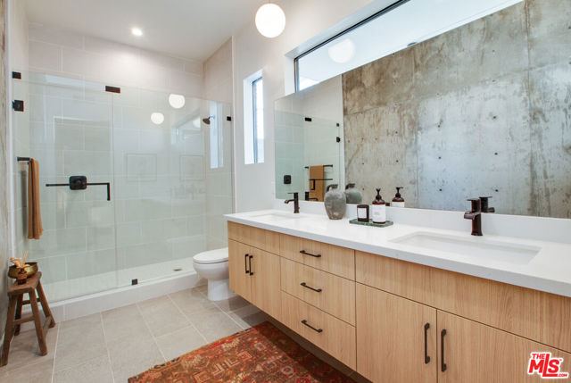1653 N Bruce Court, Los Angeles CA: https://media.crmls.org/mediaz/5504012c-fd08-4f71-aab2-f30bb277bc29.jpg