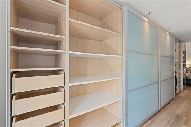 333 Santana Row, San Jose CA: https://media.crmls.org/mediaz/550530ef-ffbd-4e84-89d3-837bc4b4e1be.jpg