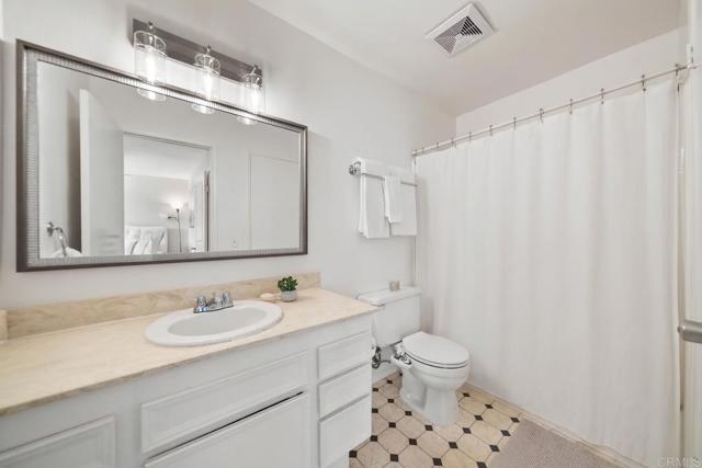 Detail Gallery Image 13 of 22 For 10658 King Phillip Ct., Santee,  CA 92071 - 3 Beds | 1/1 Baths