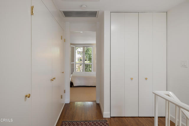 Detail Gallery Image 28 of 56 For 1105 S Orange Grove Bld, Pasadena,  CA 91105 - 3 Beds | 2/1 Baths