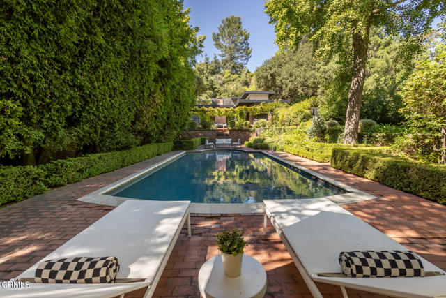 595 Linda Vista Avenue, Pasadena CA: https://media.crmls.org/mediaz/55059f77-701b-4c81-9b6c-b31c3d7161b2.jpg