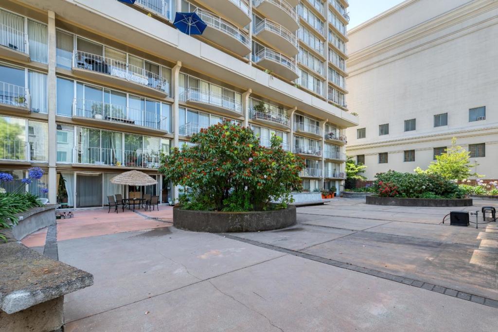 5505Cf5F 6D06 4A57 976A Dd759D3A4C2C 1555 Lakeside Drive #184, Oakland, Ca 94612 &Lt;Span Style='BackgroundColor:transparent;Padding:0Px;'&Gt; &Lt;Small&Gt; &Lt;I&Gt; &Lt;/I&Gt; &Lt;/Small&Gt;&Lt;/Span&Gt;