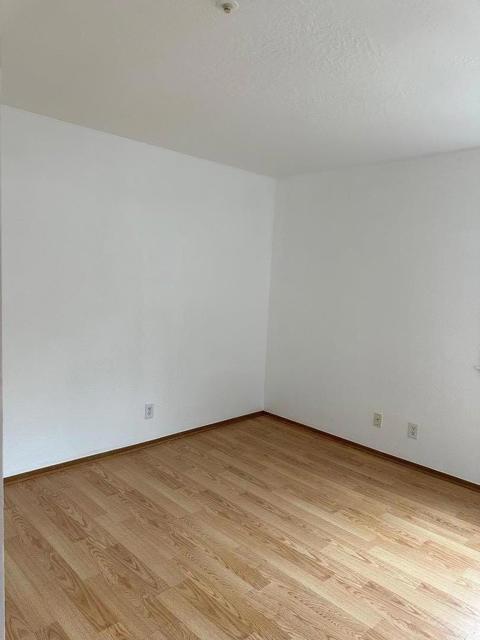 808 Red Leaf Court, San Francisco CA: https://media.crmls.org/mediaz/5506109b-bab1-4e4a-adcc-1d4435abd8d1.jpg