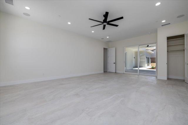 4195 Evergreen Lane, Banning CA: https://media.crmls.org/mediaz/5506321f-6619-44ad-abff-95eaac1080b9.jpg