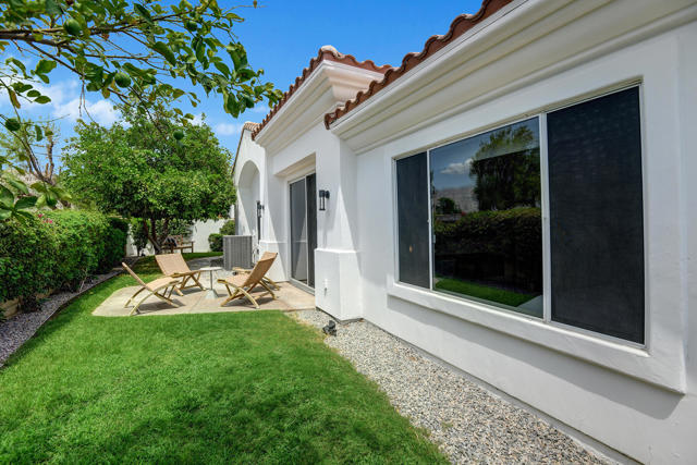 78863 Breckenridge Drive, La Quinta CA: https://media.crmls.org/mediaz/55064f7b-8b31-48e2-aac8-e11a5ed824ed.jpg