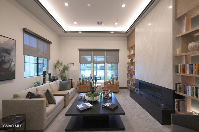 2424 Quartsite Drive, Camarillo CA: https://media.crmls.org/mediaz/5506562d-23e1-4647-ab31-4cdd85c14641.jpg