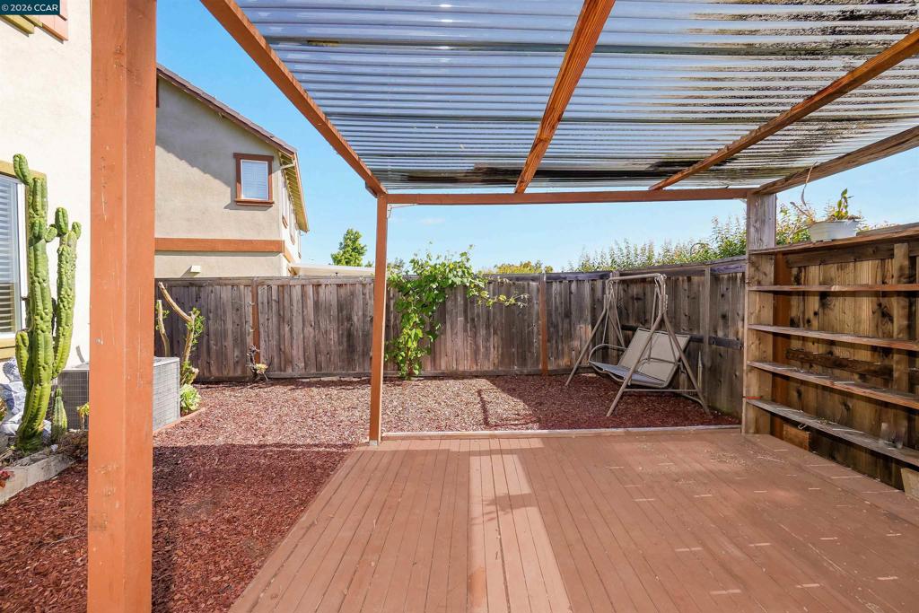 https://media.crmls.org/mediaz/55066901-d49f-4799-9d0e-79ecaa39928b.jpg?preset=X-Large