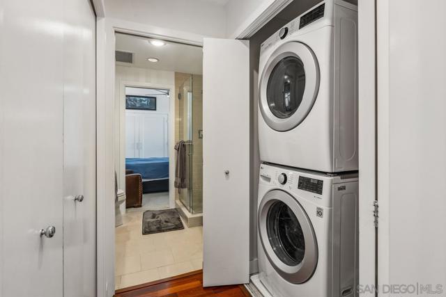 700 W Harbor Dr, San Diego CA: https://media.crmls.org/mediaz/5506dbb9-eebc-437e-970b-62ac7851c876.jpg