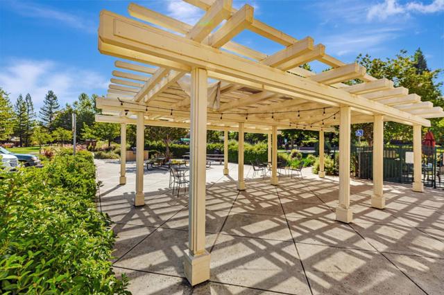 7473 Hoylake Court, Gilroy CA: https://media.crmls.org/mediaz/55076229-937a-4409-b0e9-788f6783dc54.jpg