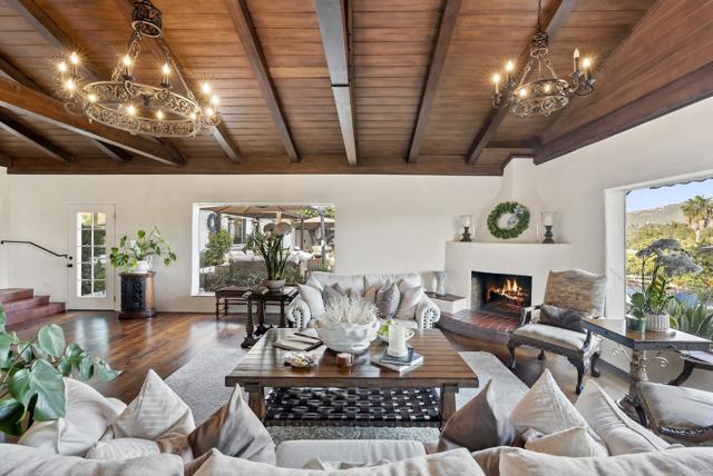 Detail Gallery Image 4 of 16 For 6416 Lago Lindo, Rancho Santa Fe,  CA 92067 - 4 Beds | 3/1 Baths