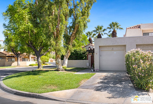 2345 Cherokee Way, Palm Springs, California 92264, 2 Bedrooms Bedrooms, ,2 BathroomsBathrooms,Condominium,For Sale,Cherokee,24427767