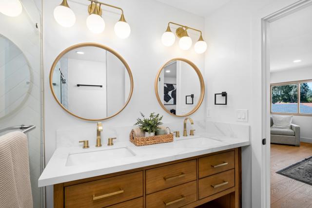 Image 36 of 50 For 4716 Murat Pl