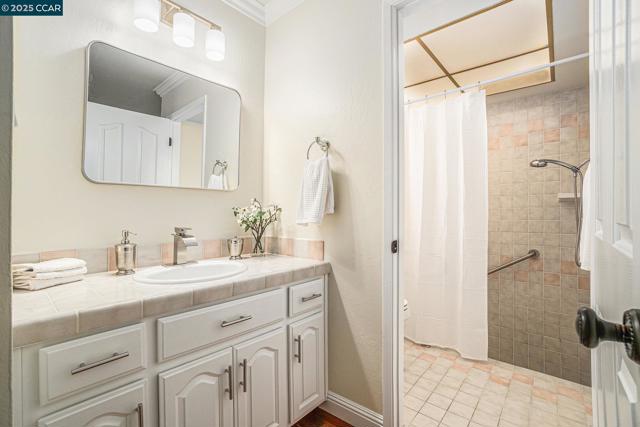 1543 Heartwood Dr, Concord CA: https://media.crmls.org/mediaz/55094bf8-d1a0-4167-bff0-09babee692be.jpg