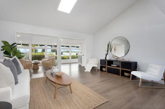 3630 Vista Campana S 6, Oceanside CA: https://media.crmls.org/mediaz/55097aad-cd30-4b56-8dd0-881bfdb542e8.jpg