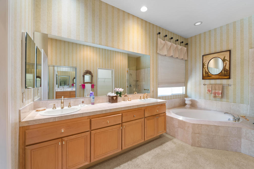 MLS #219137658DA image #20