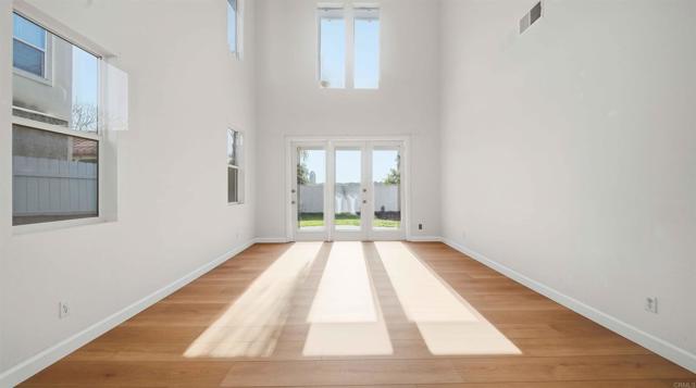 Detail Gallery Image 8 of 49 For 986 White Alder Ave, Chula Vista,  CA 91914 - 4 Beds | 3 Baths