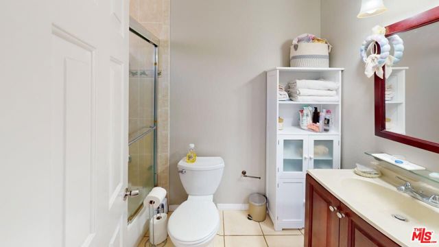 375 S Sierra Madre Boulevard, Pasadena CA: https://media.crmls.org/mediaz/550a70de-e59e-4a1f-9a15-083f2dc178f7.jpg
