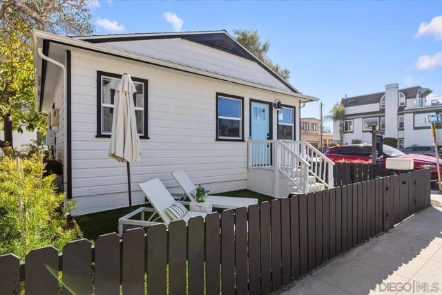 Image 32 of 42 For 803 Vanitie Ct