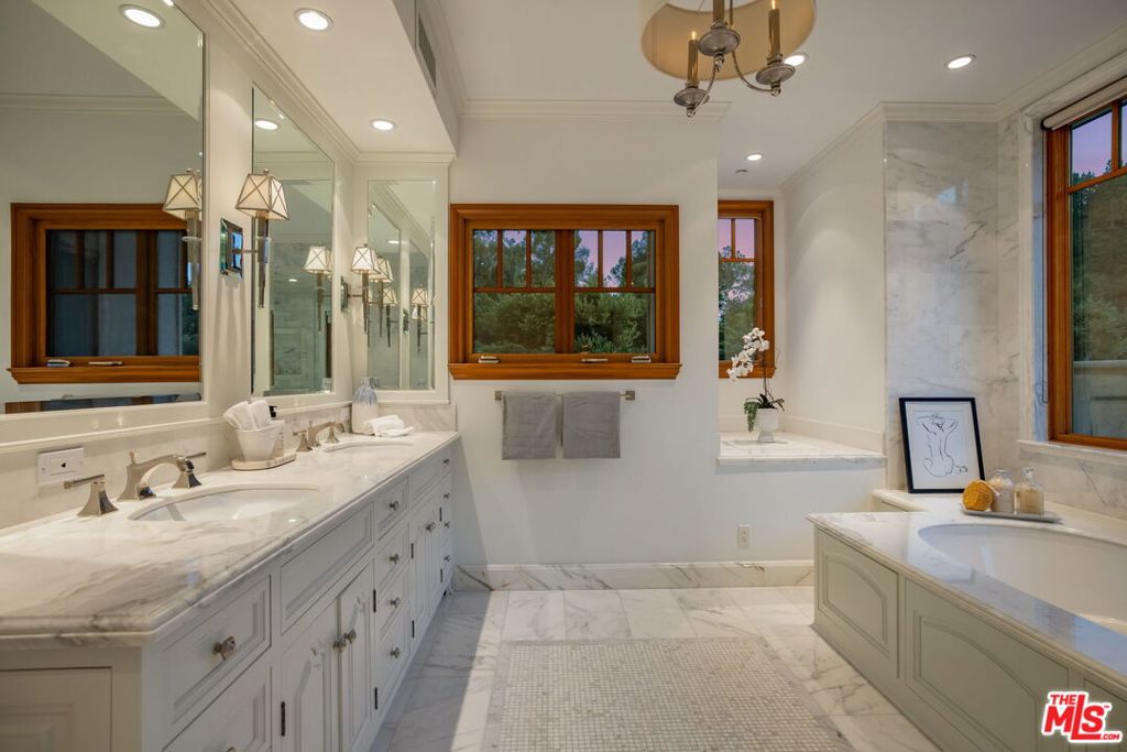 MLS #26853331 image #51