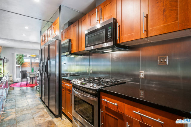 23274119 Listing Image 8