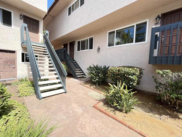 Image 2 of 36 For 2582 Del Mar Heights Road 17
