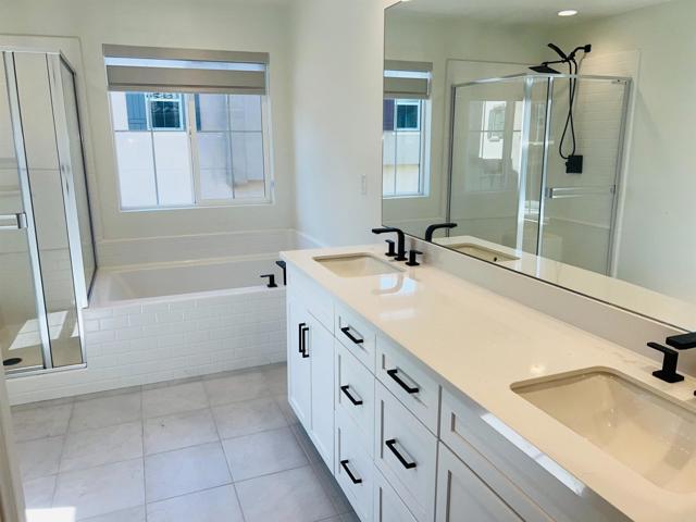 Detail Gallery Image 31 of 59 For 530 Longmeadow St, Vista,  CA 92081 - 3 Beds | 2/1 Baths