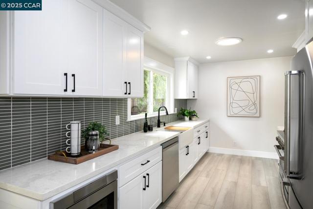 3115 Ebano Dr, Walnut Creek CA: https://media.crmls.org/mediaz/550e48db-7c96-4662-8503-0f4d6a04d7b2.jpg