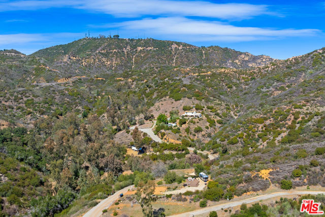 2302 Latigo Canyon Road, Malibu CA: https://media.crmls.org/mediaz/550ee2e1-ab55-43e1-b41e-47008202a50b.jpg