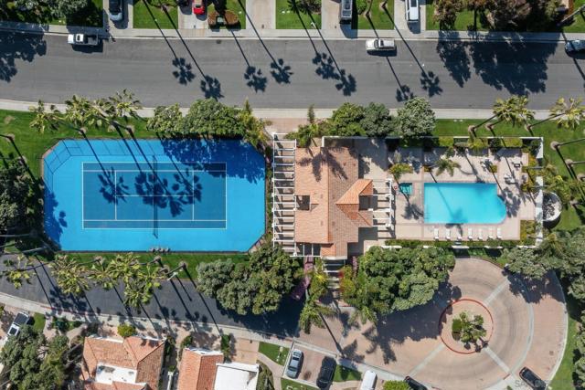 89 Tunapuna Ln, Coronado CA: https://media.crmls.org/mediaz/550eed00-bfd7-4140-ba6a-d545303bb14a.jpg