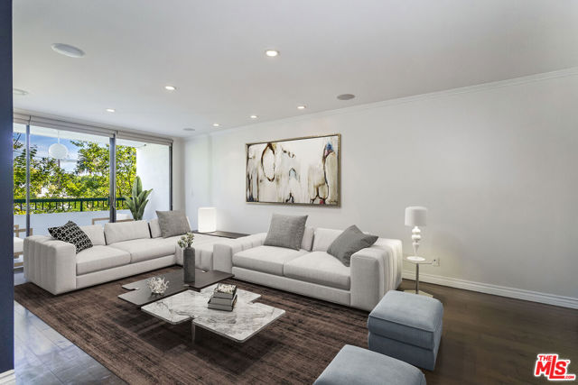 906 N Doheny Drive, West Hollywood CA: https://media.crmls.org/mediaz/550f2f33-1aee-405f-8075-5b6829e88f42.jpg