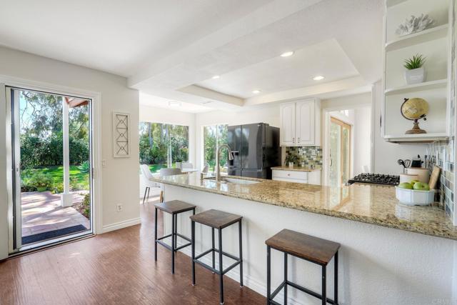 Detail Gallery Image 29 of 39 For 3369 Tournament Dr, Oceanside,  CA 92056 - 5 Beds | 3 Baths