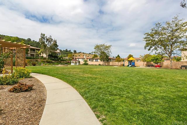 Detail Gallery Image 50 of 57 For 564 via Del Caballo, San Marcos,  CA 92078 - 4 Beds | 3 Baths