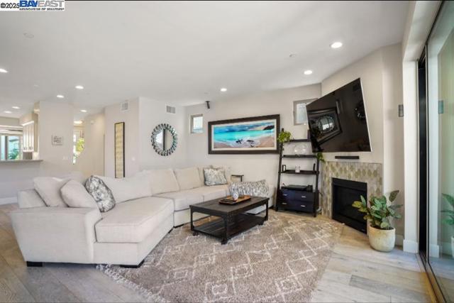 1122 Oliver Ave, San Diego CA: https://media.crmls.org/mediaz/55120061-79c1-40e1-b103-9a85655a8ad8.jpg